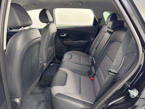 Used 2020 Kia Niro EX image 37