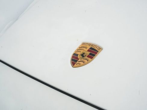 Used 2016 Porsche Panamera S RWD image 11
