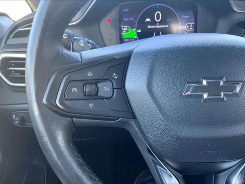 Used 2023 Chevrolet Bolt LT w/ Infotainment Package FWD image 13