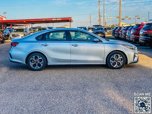 Used 2020 Kia Forte LXS image 8