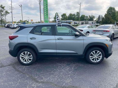 Used 2023 Chevrolet TrailBlazer LS AWD/4WD image 9