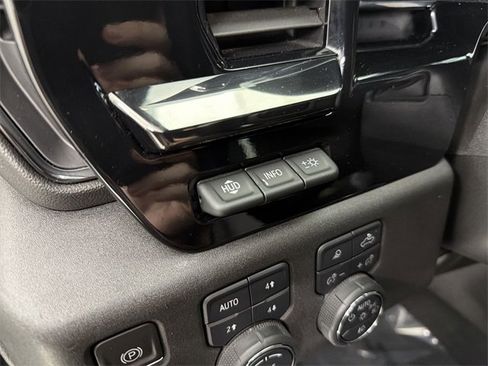 Certified 2024 Chevrolet Silverado 2500 ZR2 w/ ZR2 Bison Edition image 33