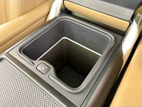 Used 2025 Land Rover Range Rover Long Wheelbase SE image 22