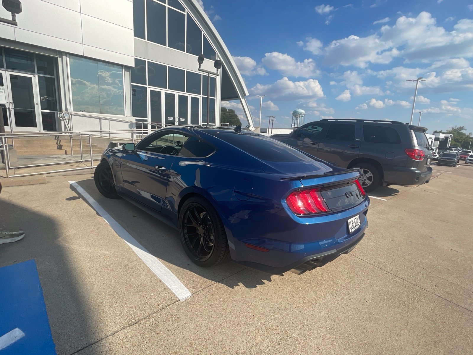 Used 2022 Ford Mustang GT Premium w/ Black Accent Package RWD image 11