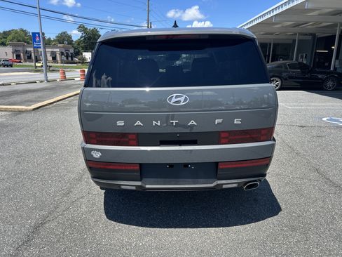Used 2026 Hyundai Santa Fe SE FWD image 6