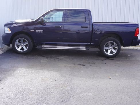 Used 2017 RAM 1500 Express w/ Express Value Package image 3