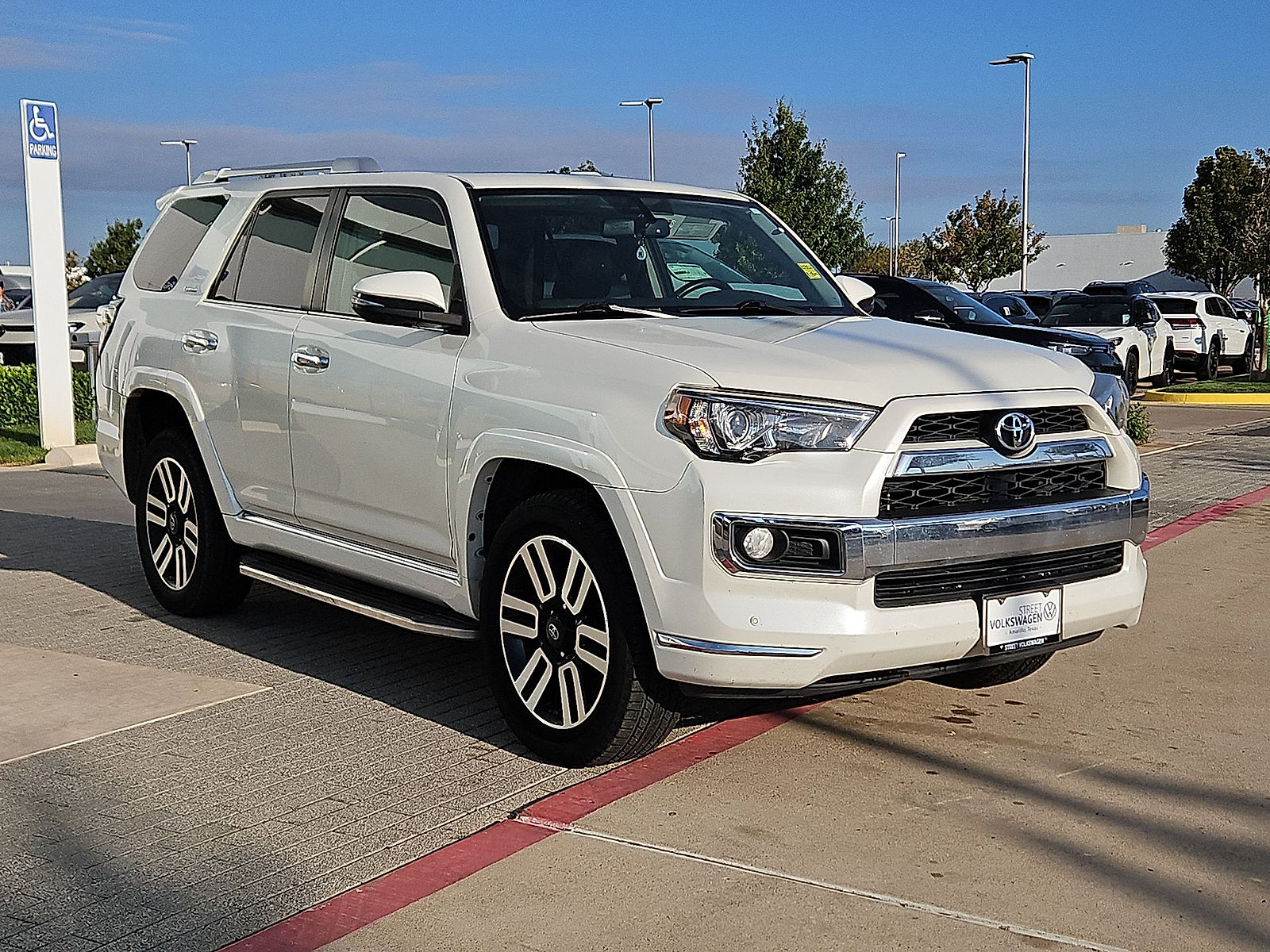 Used 2015 Toyota 4Runner Limited AWD/4WD image 2