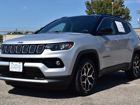 Used 2025 Jeep Compass Limited AWD/4WD image 1