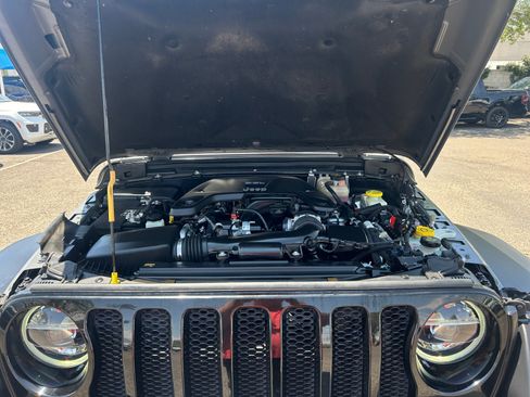 Used 2021 Jeep Wrangler Unlimited Sport AWD/4WD image 21