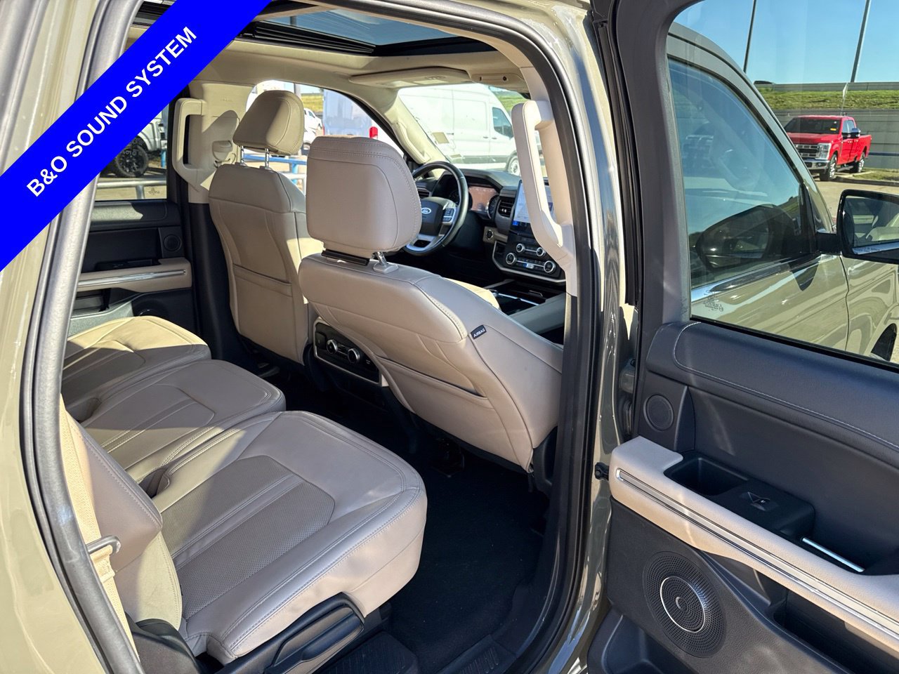 Used 2024 Ford Expedition Max Limited RWD image 14