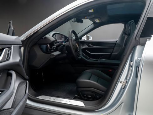 New 2026 Porsche Taycan 4S AWD/4WD image 4