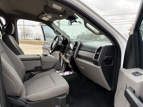 Used 2021 Ford F350 XLT image 15