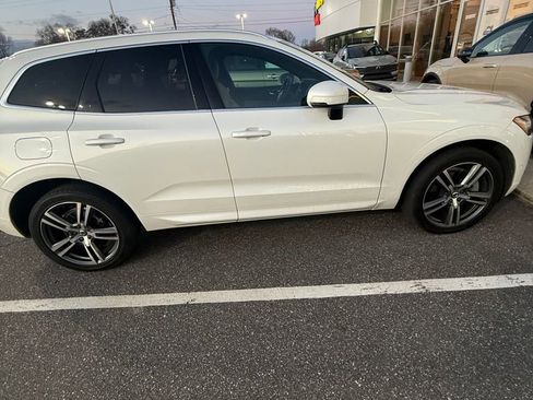 Used 2019 Volvo XC60 T6 Momentum w/ Advanced Package image 8