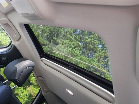 New 2025 MAZDA CX-30 AWD 2.5 S w/ Premium Package image 19