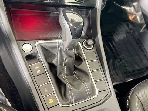 Used 2022 Volkswagen Jetta SEL image 17