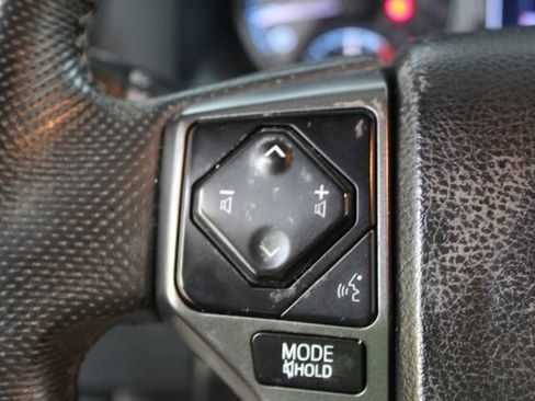 Used 2021 Toyota Tacoma TRD Off-Road AWD/4WD image 16