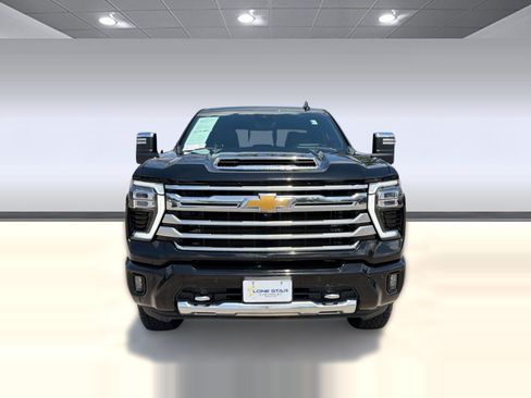 Used 2024 Chevrolet Silverado 2500 High Country w/ Technology Package AWD/4WD image 5