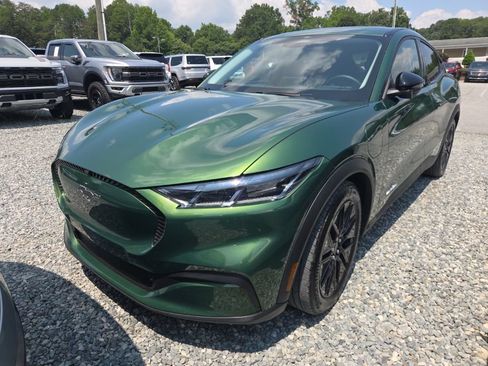 Used 2025 Ford Mustang Mach-E Select w/ Comfort Package Lite AWD/4WD image 1