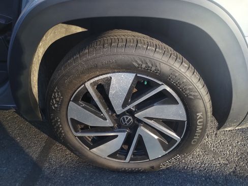 Used 2024 Volkswagen Atlas SE image 21