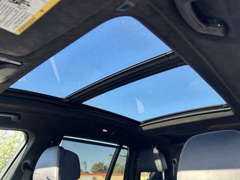 Used 2023 BMW X7 xDrive40i w/ Executive Package image 12