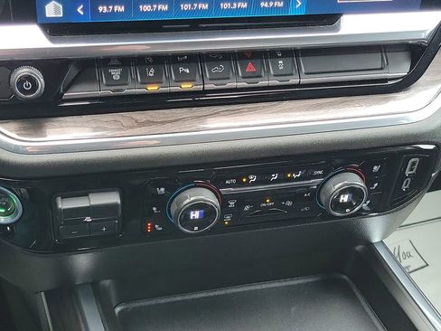 Certified 2024 Chevrolet Silverado 2500 LTZ w/ LTZ Convenience Package image 19