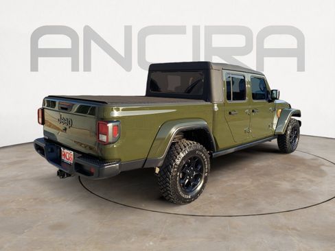 Used 2023 Jeep Gladiator Sport AWD/4WD image 10