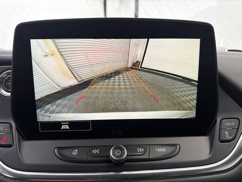 Used 2025 Chevrolet Blazer LT FWD image 29