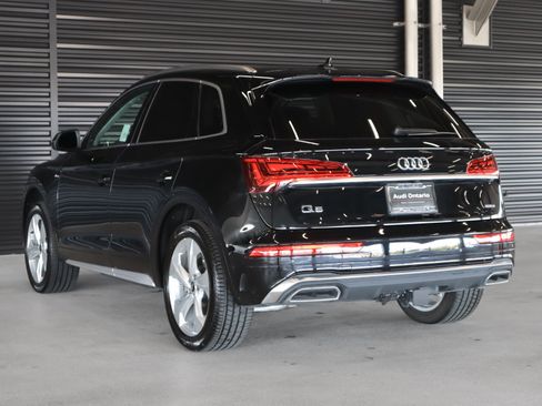 Used 2023 Audi Q5 2.0T Premium Plus w/ Premium Plus Package AWD/4WD image 2