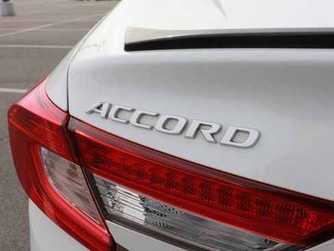 Used 2022 Honda Accord Sport image 6