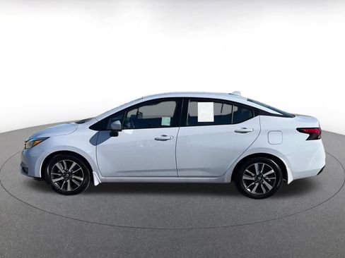 Used 2025 Nissan Versa SV w/ Trunk Package image 9