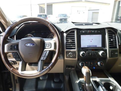 Used 2019 Ford F150 Limited AWD/4WD image 11