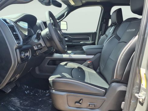 New 2026 RAM 2500 Laramie w/ Night Edition AWD/4WD image 9