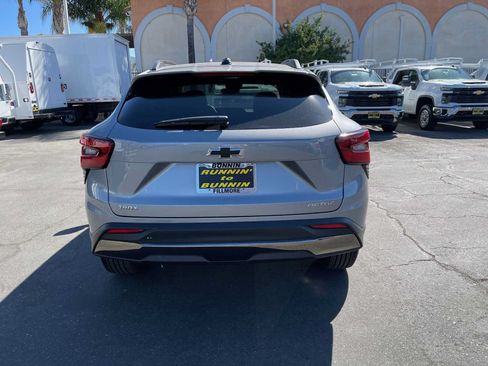 Used 2025 Chevrolet Trax ACTIV FWD image 7