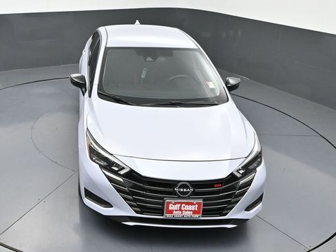 Used 2023 Nissan Versa SR w/ Trunk Package image 39