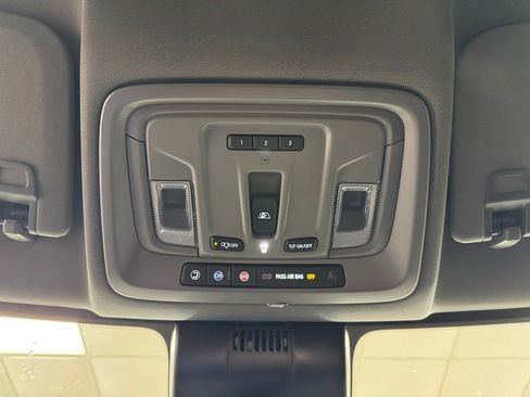 Used 2026 GMC Sierra 3500 SLE w/ Preferred Package image 41