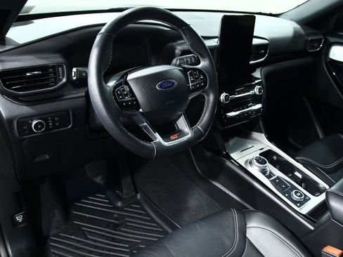 Used 2024 Ford Explorer ST w/ Equipment Group 401A image 6