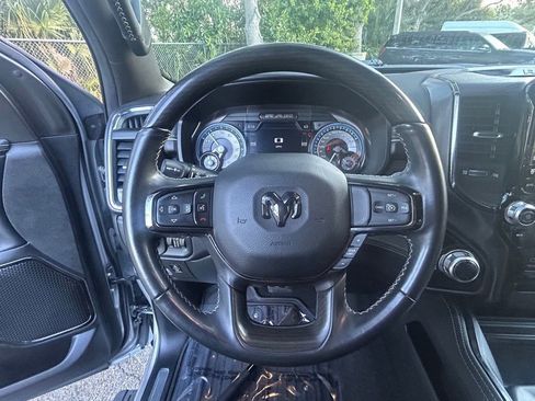 Used 2022 RAM 1500 Limited w/ Body Color Bumper Group image 15