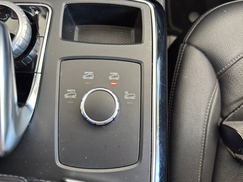 Used 2016 Mercedes-Benz GLE 350 image 30