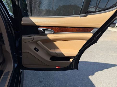 Used 2012 Porsche Panamera image 30