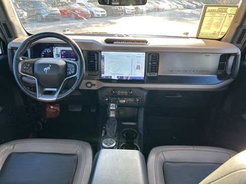 Used 2021 Ford Bronco Wildtrak AWD/4WD image 11