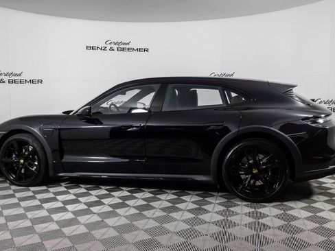 Used 2022 Porsche Taycan 4 Cross Turismo image 19