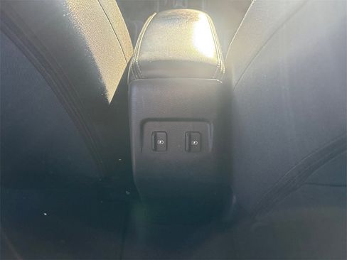 Used 2023 Nissan Kicks SV image 12