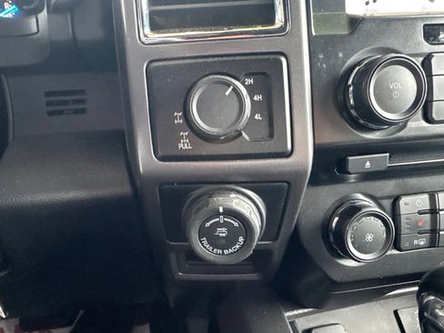 Used 2016 Ford F150 XLT w/ Equipment Group 302A Luxury AWD/4WD image 33