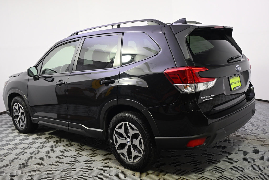 Used 2019 Subaru Forester Premium AWD/4WD image 3