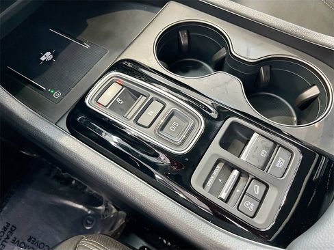 Used 2024 Honda Pilot EX-L image 16