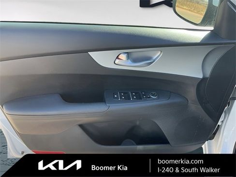 Certified 2023 Kia Forte LXS w/ LXS Technology Package image 16