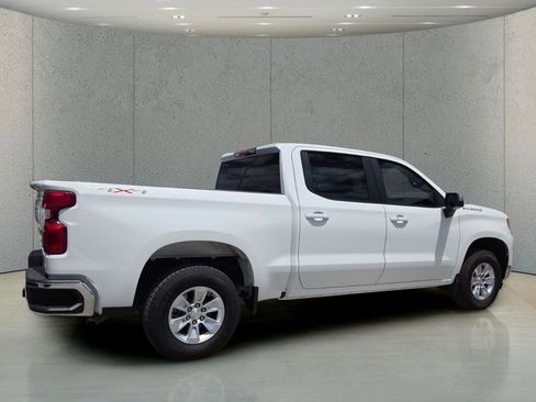 Used 2024 Chevrolet Silverado 1500 LT AWD/4WD image 3