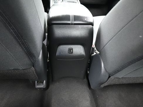 Used 2023 Nissan Sentra SV image 32