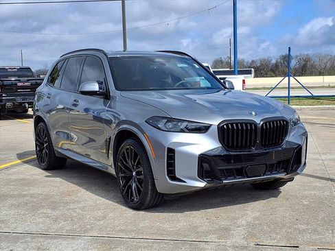 Used 2026 BMW X5 sDrive40i w/ M Sport Package image 7