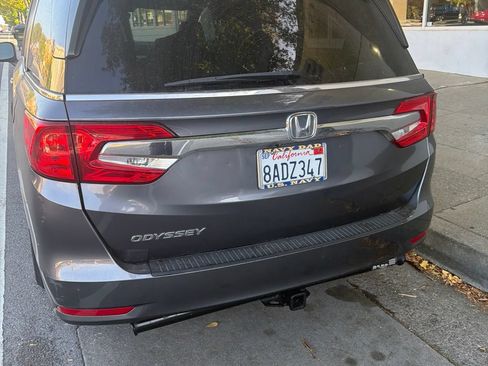 Used 2018 Honda Odyssey EX-L image 3